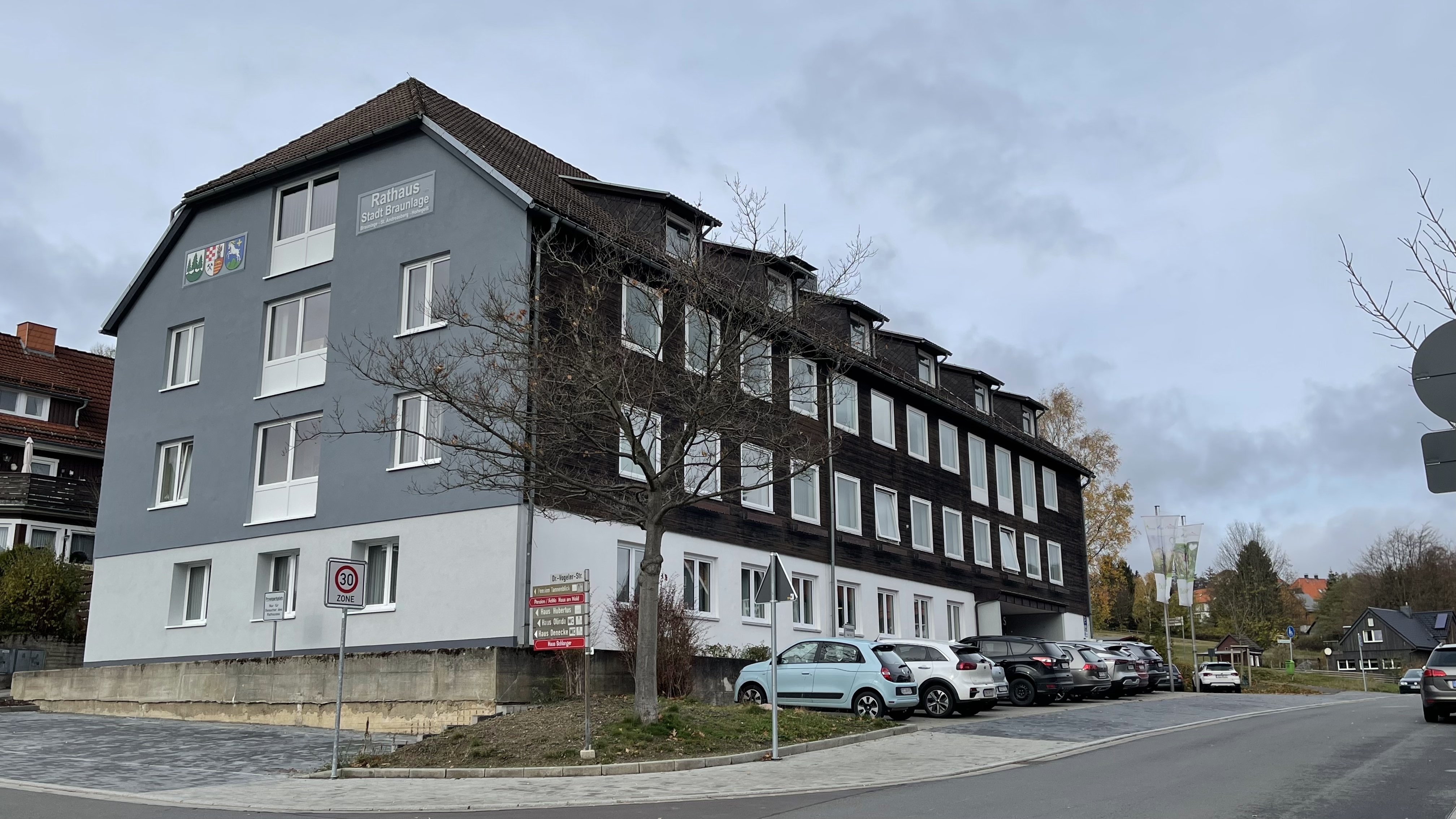 Rathaus Braunlage Ostansicht Rathaus Braunlage Ostansicht